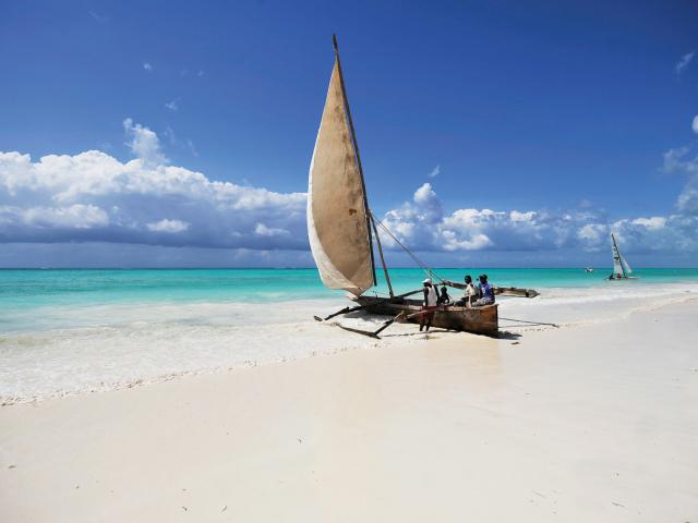 Diamonds Mapenzi ****