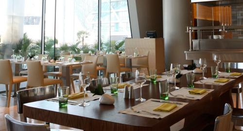 Yas Viceroy : Restauration