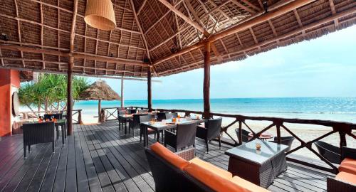 Melia Zanzibar : Restauration